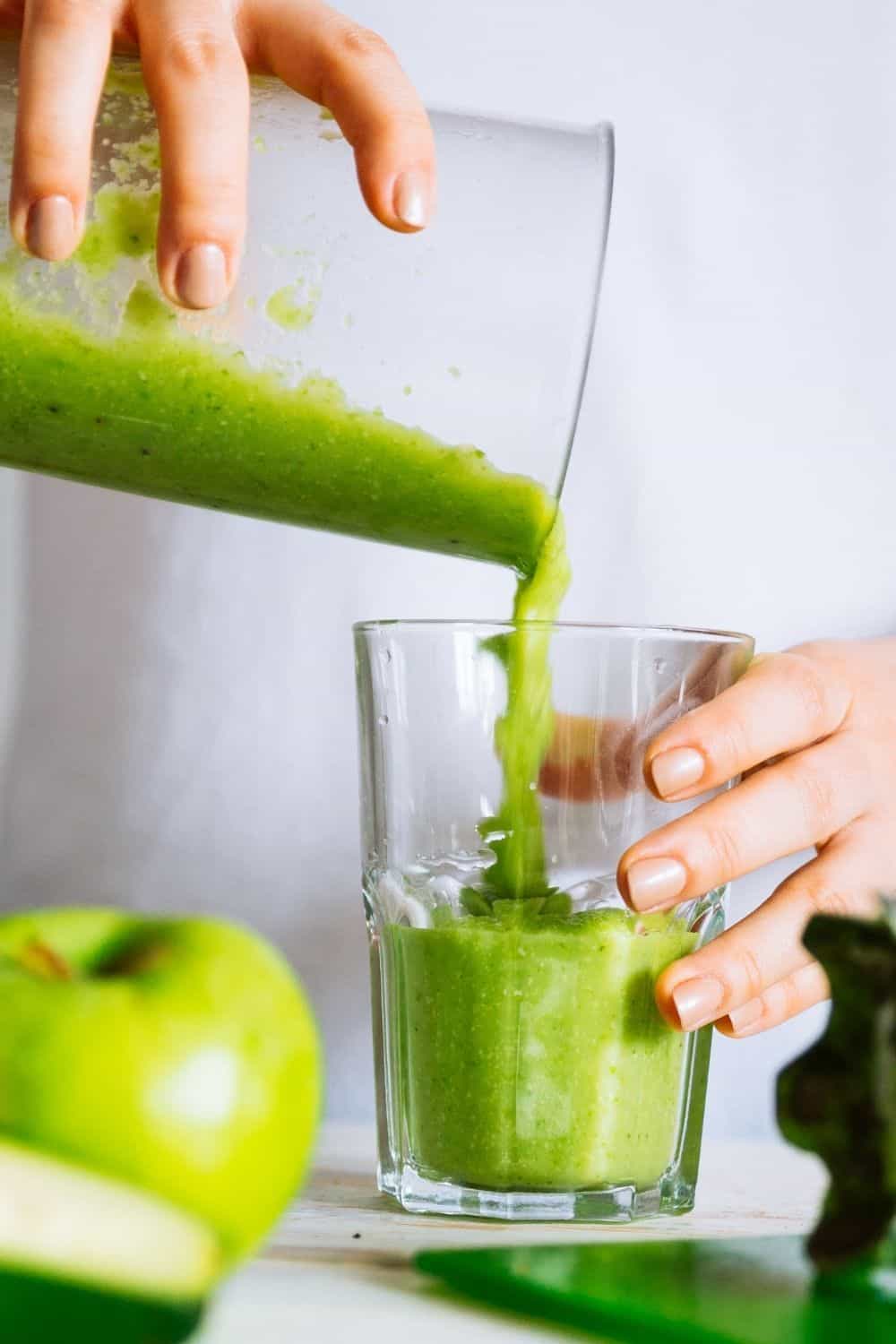 How To Make the Best Fertility Smoothie Ever To Make a Mommy